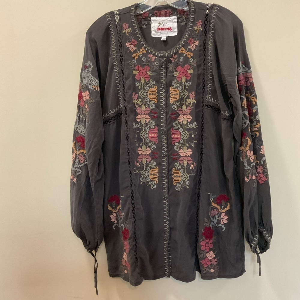 Johnny Was Biya Silk XS Gray Multicolored Embroidered Boho Button Front Blouse